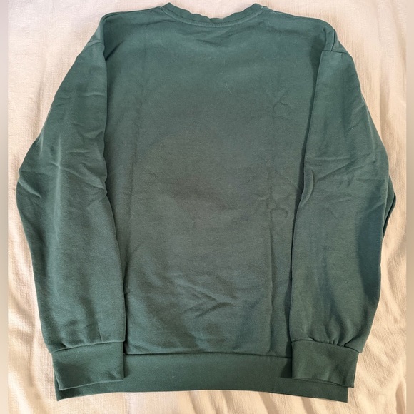 Buc-ee’s Green Holiday Sweater - Picture 2 of 4